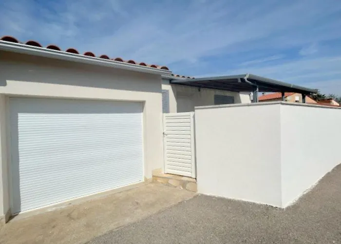 T3 Moderne Avec Climatisation Et Terrasse Au Barcares - Fr-1-529-127 펜션 *